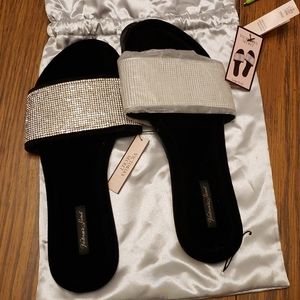 Women's Size 9-10 Victorias secret slippers. NIB